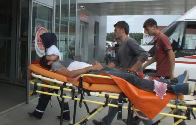 Mevsimlik işçiyi zehirli yılan soktu