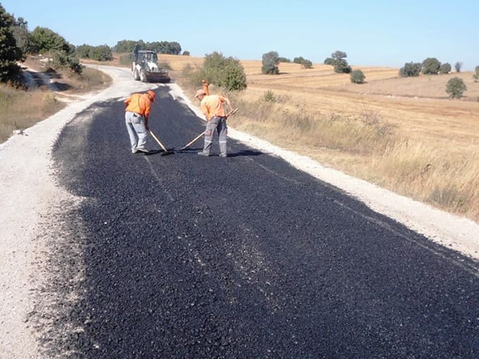 Taraklı Belediye ekiplerinden asfalt çalışması
