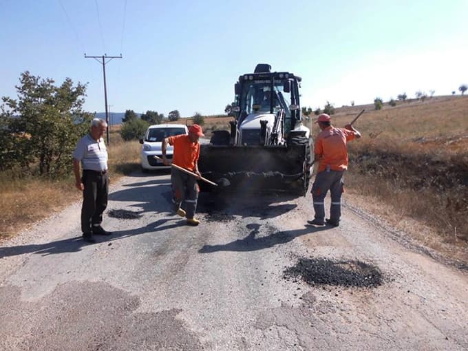 Taraklı Belediye ekiplerinden asfalt çalışması
