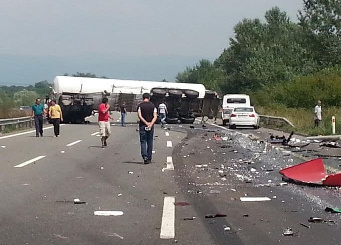 TEM'de tanker devrildi!