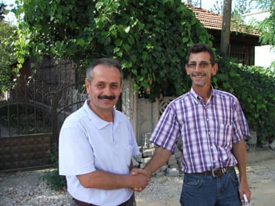 SEDAŞ'tan Yol Ortasında Kalan Direklere Çözüm