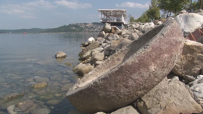 Sapanca Gölünün suyu çekilmeye devam ediyor