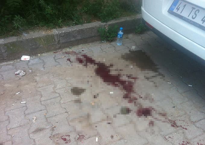 Kız arkadaşıyla önce tartıştı, sonra bıçakladı