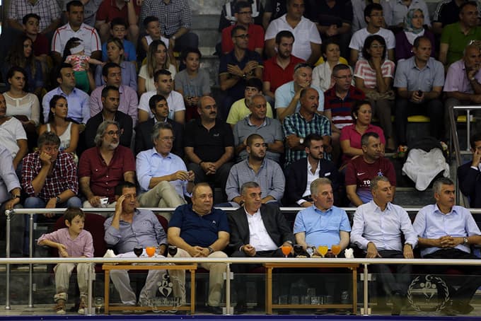 Basketbol ve futbolda hedef büyük!