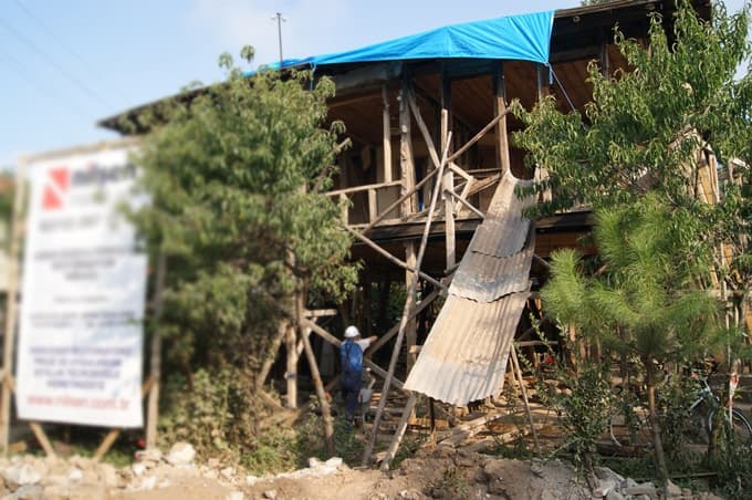Tarihi ev restore ediliyor