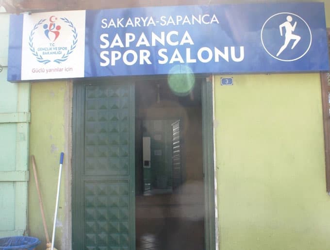 Bu salonda sporcunun sağlığı tehlikede!