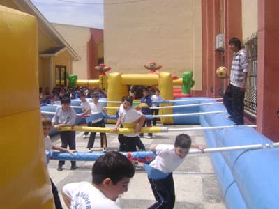 <p align="center"><font face="arial,helvetica,sans-serif" size="2"><strong>Bahar Şenliği</strong></font></p>