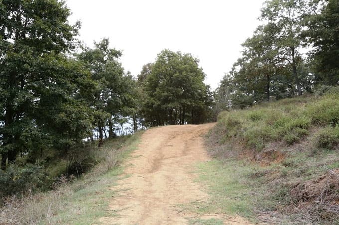 Motokros tutkunlarının yeni adresi Serdivan yamaçları
