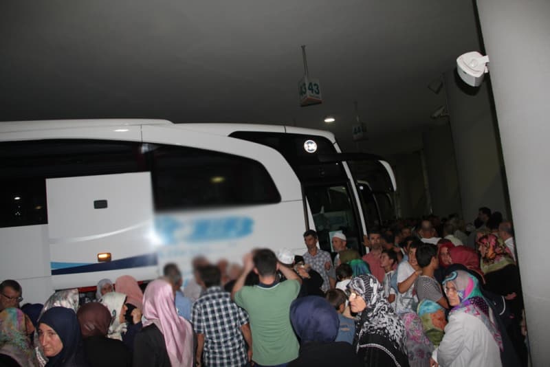 Sakarya'da ilk hac kafileleri dualarla uğurlandı