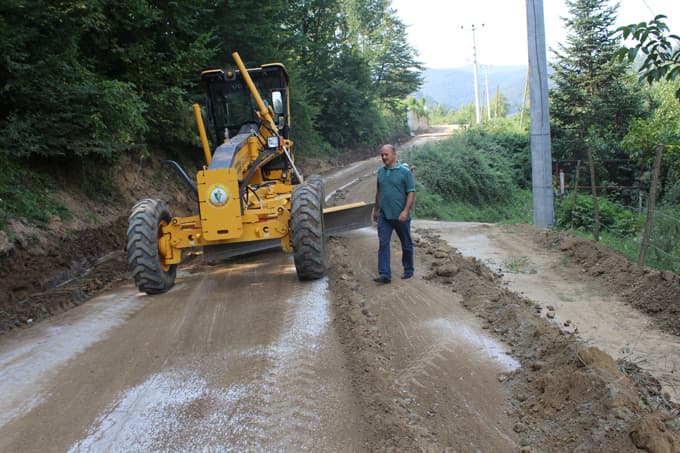 Karapürçek'te asfalt öncesi çalışmalar sürüyor