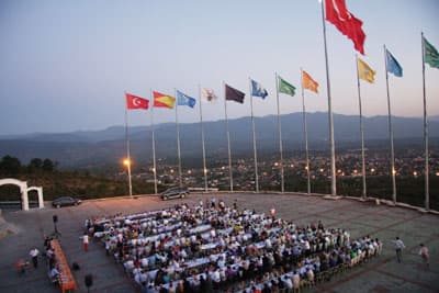 Eğitimciler İftarda Buluştu