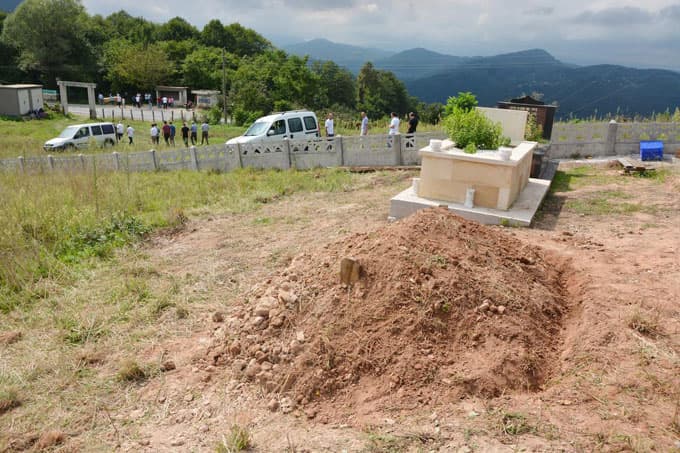 Kayıt sırasında kalp krizi geçirdi