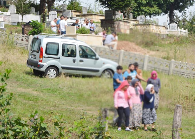 Kayıt sırasında kalp krizi geçirdi