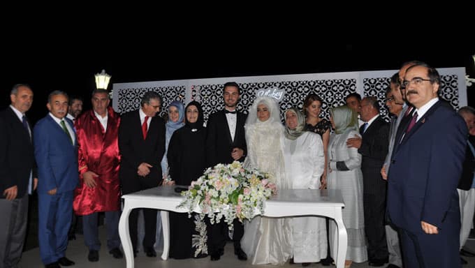 DOKAP Başkanı Yüce'nin oğlu evlendi
