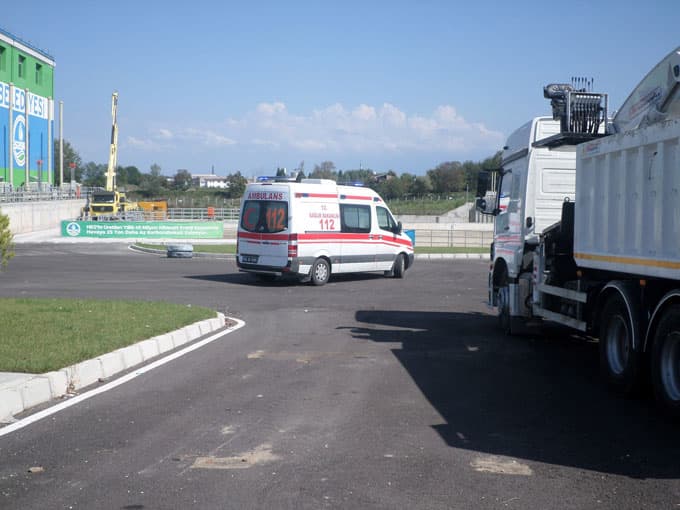Sakaryapark'a gidiyordu, ama kayalıklara düştü
