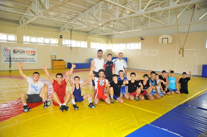Hendek'ten 5 sporcu Millî takımda
