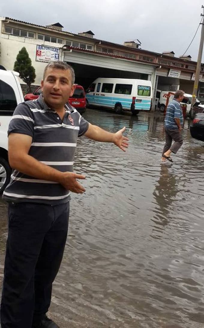 Atatürk Sanayi Sitesi esnafı, oltalarını çıkardı
