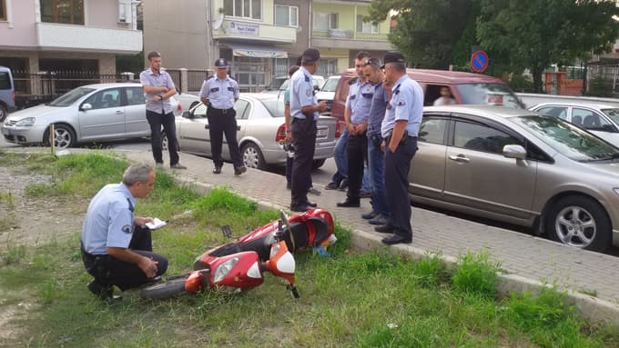 Ekobisi iteleyerek çalan genç, yakalandı