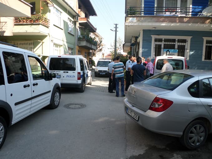Abi-kardeş kavgası, polisi harekete geçirdi