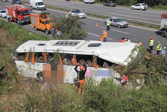 Yolcu otobüsü şarampole yuvarlandı!
