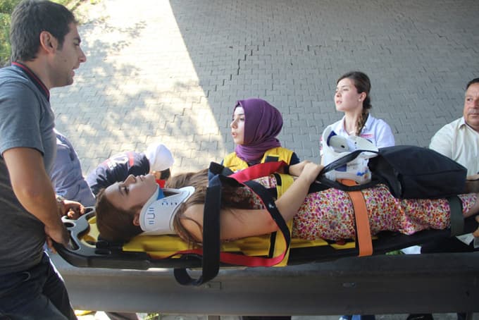 Yolcu otobüsü şarampole yuvarlandı!
