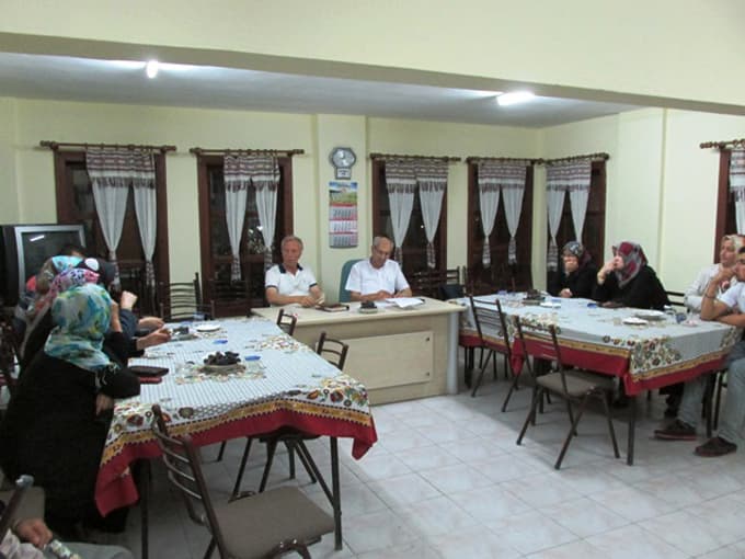 Yöresel lezzetler için toplanıldı