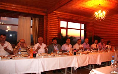 Hendek Belediye Başkanı Ali İnci'den iftar