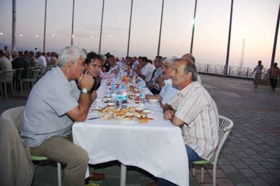 Sivil Toplum Örgütleri Hendekteydi