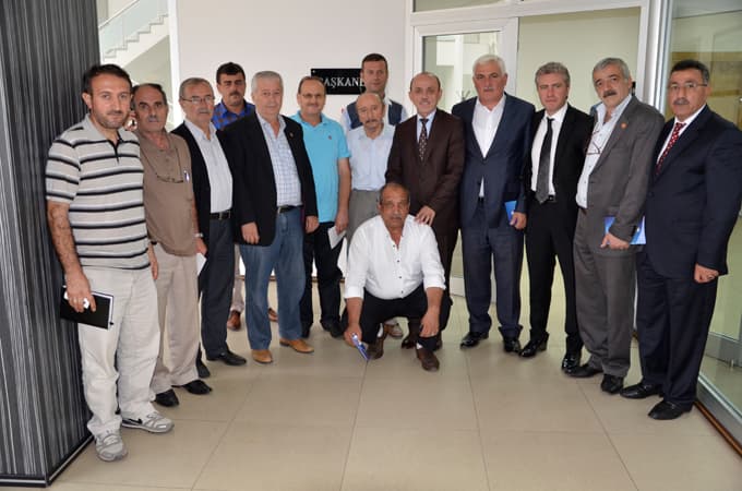 Öztürk, muhtarları dinledi 