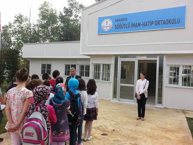 Söğütlü İmam Hatip Ortaokulu açıldı