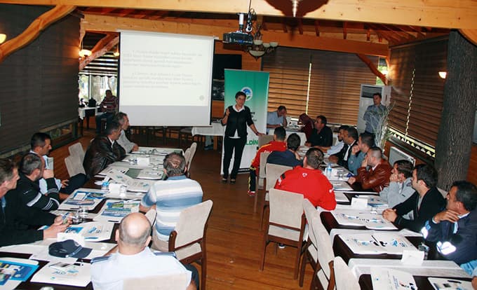 Büyükşehir Belediyesi'nden eğitim semineri