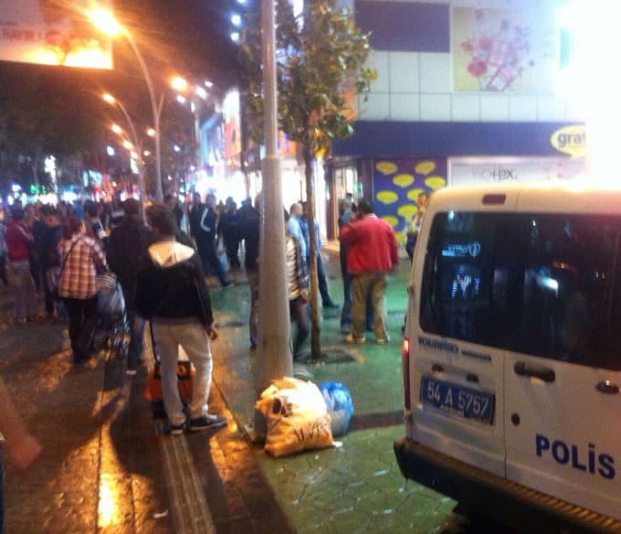 Çark Caddesi'nde bıçaklı saldırı skandalı!
