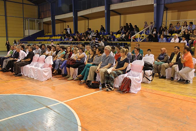 Akyazı'lı öğrencilere veda gecesi düzenlendi