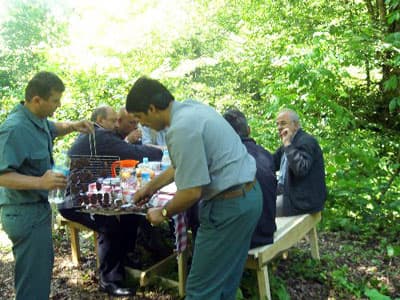 Kaçakçılığı Önlemek İçin Ormanda İftar Açıyorlar