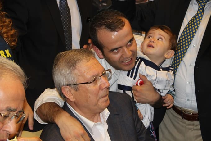 Aziz Yıldırım Sakarya'ya geldi