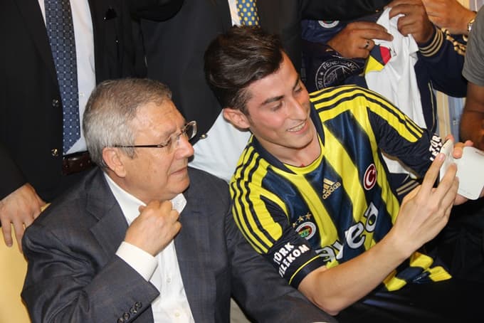 Aziz Yıldırım Sakarya'ya geldi
