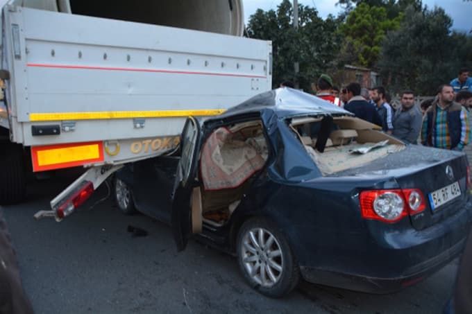 Pamukova'da trafik kazası: 1 ölü, 2 yaralı