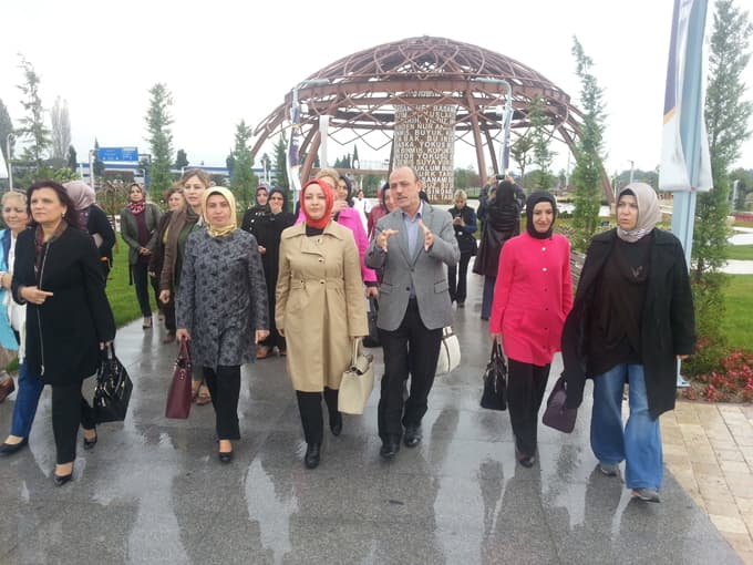Öztürk, Kadın Kolları Başkanları'nı ağırladı