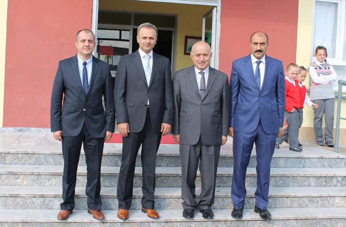 Akyazı Milli Eğitim Müdürü Özdemir'den okul ziyareti 