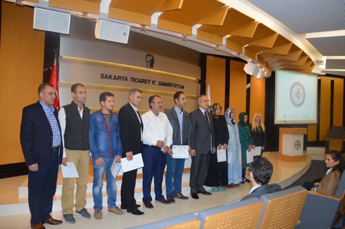 Girişimcilik sertifikalarını törenle aldılar