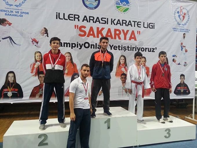 Hendekli sporculardan üstün başarı