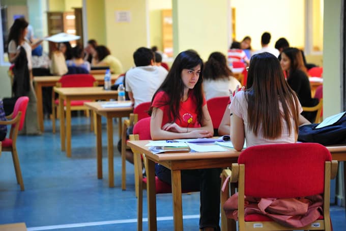 SAÜ Merkez Kütüphane'de bilgiye sınırsız erişim