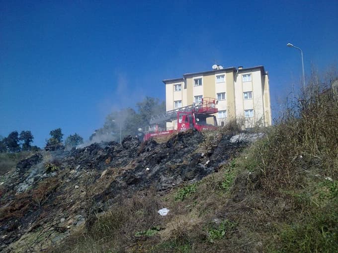 Anız yanıgını büyümeden söndürüldü