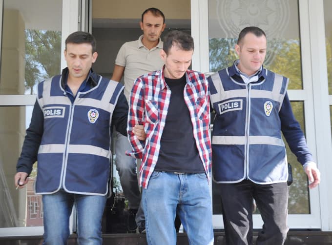 Çelik kasadan 23 bin TL çalan şahıs yakalandı