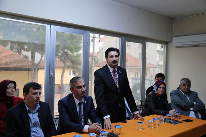 Ak Parti Sapanca'da bayram coşkusu