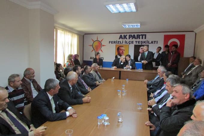 Ak Parti Ferizli İlçe Başkanlığı programına Üstün de katıldı
