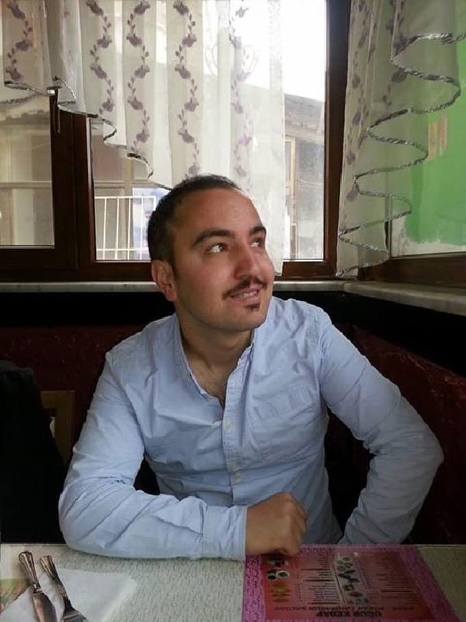 Anneannesinin evinde intihar etti