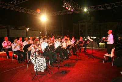 Büyükşehir Belediyesi Bandosundan Müzik Ziyafeti