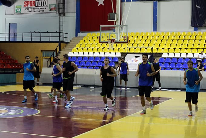 Büyükşehir Basket Takımı ilk maçına hazır