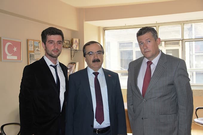 Vali'den İHA'ya ziyaret